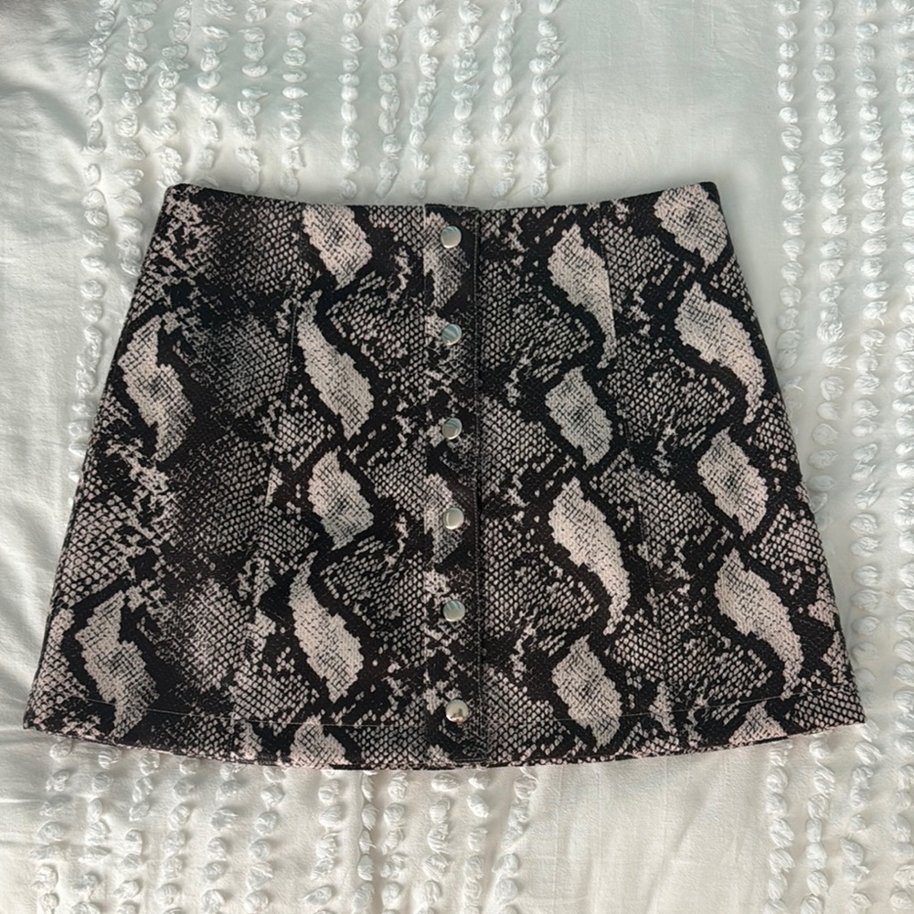 Urban Outfitters Black and Gray A-line Mini Skirt